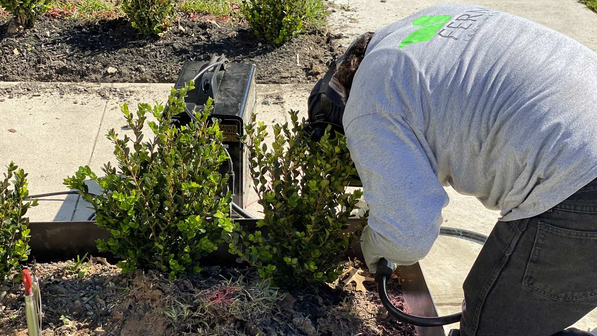 Steel landscape edging